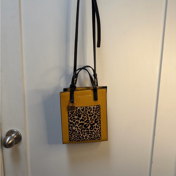 Marc Jacob’s Micro Leather Tote/Crossbody with leopard pocket - Picture 15 of 15